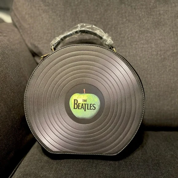 Loungefly The Beatles vinyl record crossbody & wallet - Picture 2 of 12